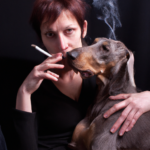chien-femme-fumeuse-1024×1024-74752347.png